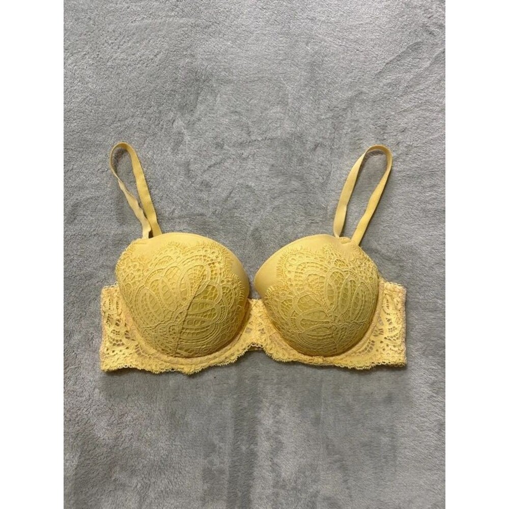 Victoria’s Secret brand bra adjustable strap yellow lace underwire